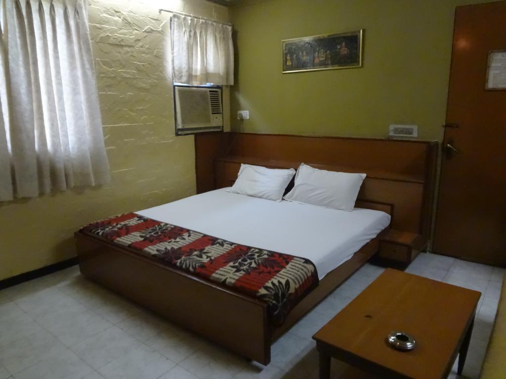 Hotel Happy Home Bombaim Exterior foto