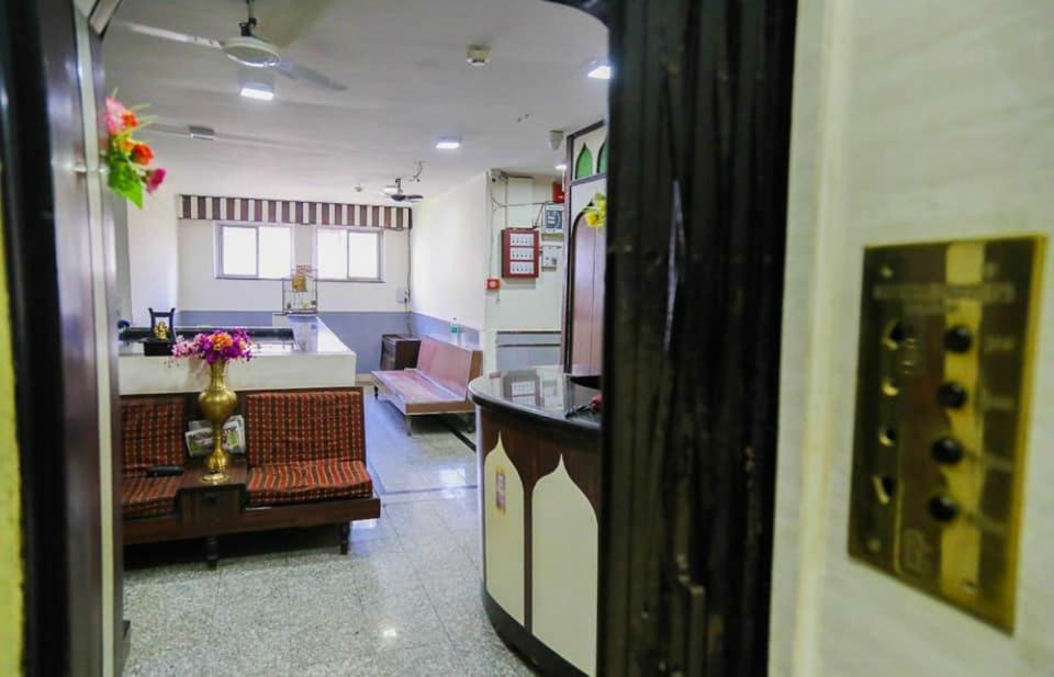 Hotel Happy Home Bombaim Exterior foto