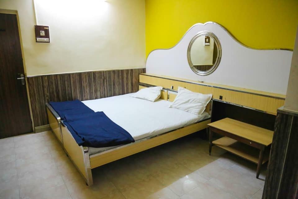 Hotel Happy Home Bombaim Exterior foto